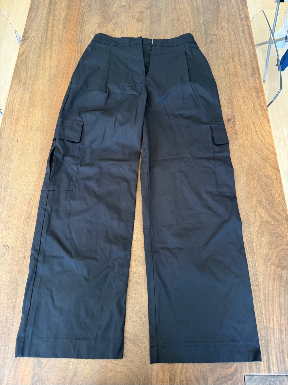 Black Wide-Leg Cargo Pants - AllFenix
